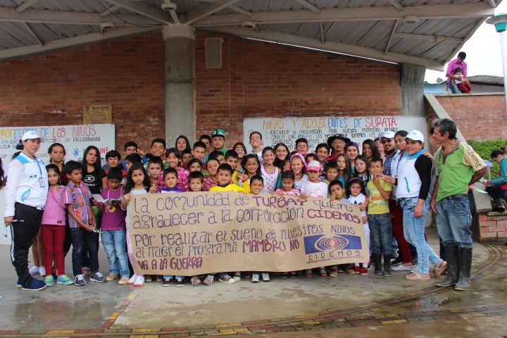 Masiva participación de la comunidad de Turbay y Mohán en actividades de Clausura del proyecto “Mambrú no va a la guerra, este es otro cuento” en Suratá