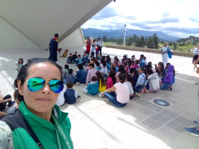 ICBF y niños y niñas de Boyacá transforman material reciclable en jornadas recreativas