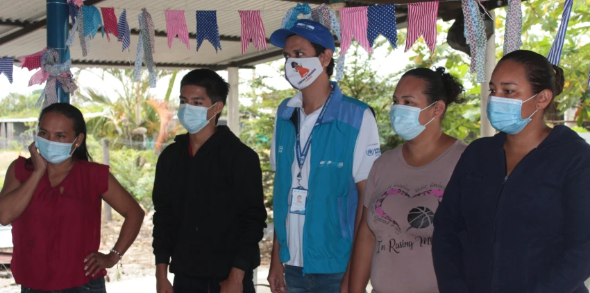 ENTREGA DE KITS PSICOSOCIALES A COMUNIDADES TEJEDORAS DE PAZ EN ARAUQUITA, FORTUL Y SARAVENA