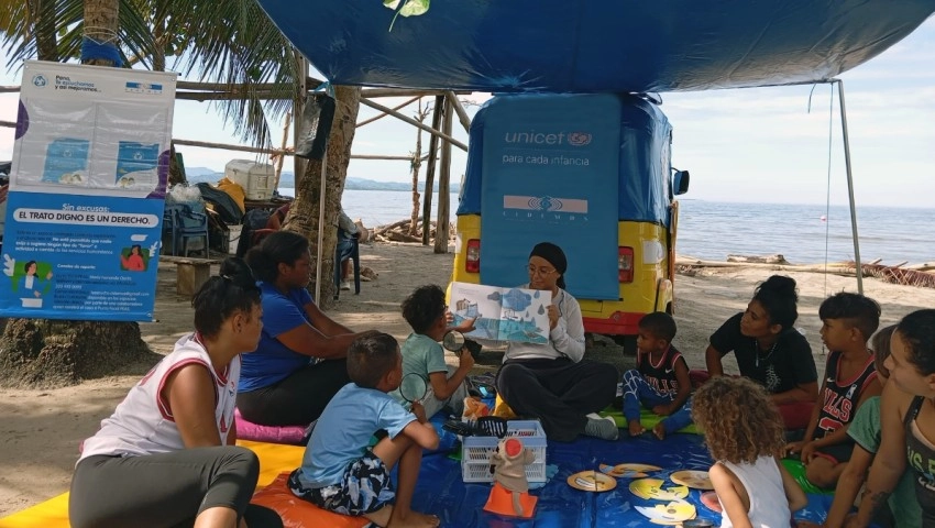 NIÑAS Y NIÑOS APRENDEN CON LA CHIQUIPIO DE UNICEF Y CIDEMOS: EL VEHÍCULO DEL DESARROLLO INFANTIL EN NECOCLÍ